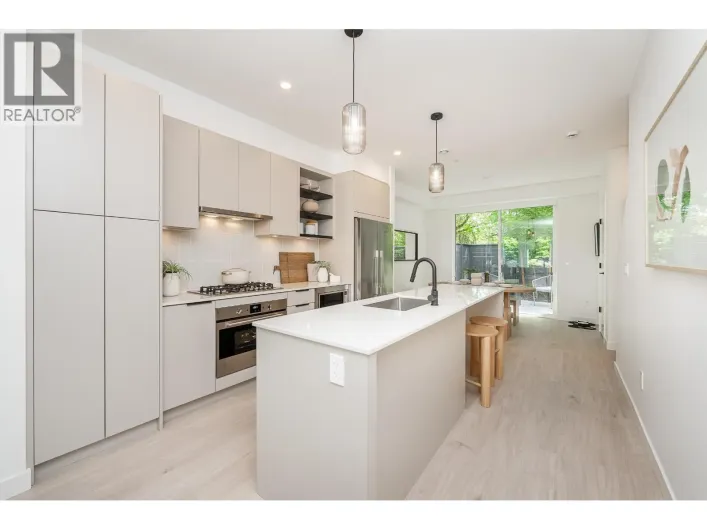 130 921 GRANT STREET, Coquitlam
