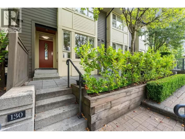 130 9229 UNIVERSITY CRESCENT, Burnaby