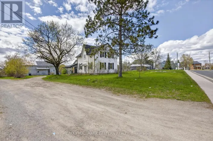 130 COUNTY RD 40, Asphodel-Norwood