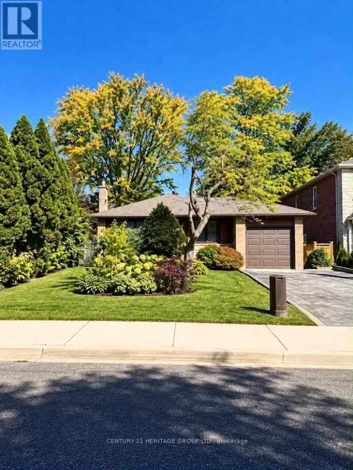 130 GRANDVIEW AVENUE, Markham