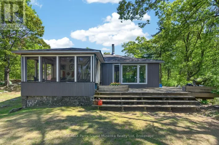 130 HEALEY LAKE WATER, The Archipelago