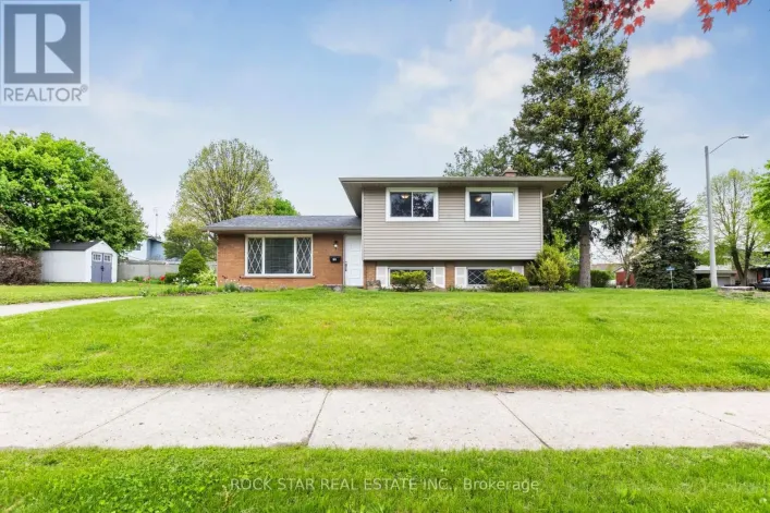 130 HUDSON CRESCENT, Kitchener
