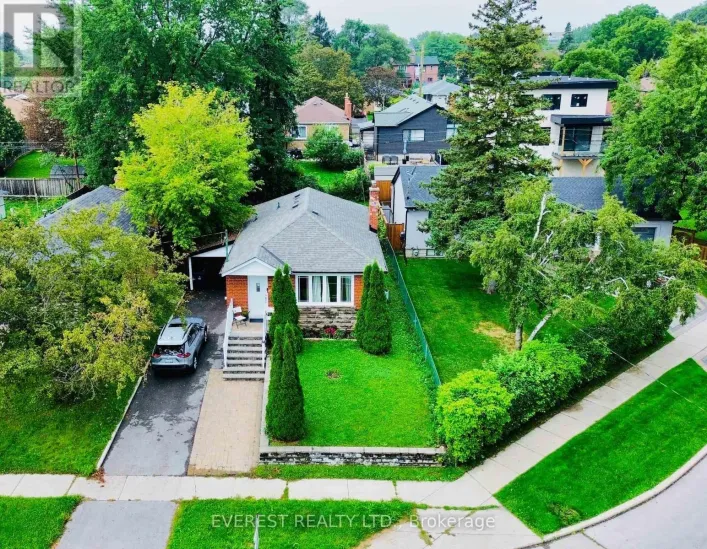 130 PORTSDOWN ROAD, Toronto