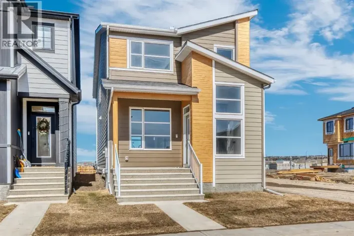 130 Royston Park NW, Calgary
