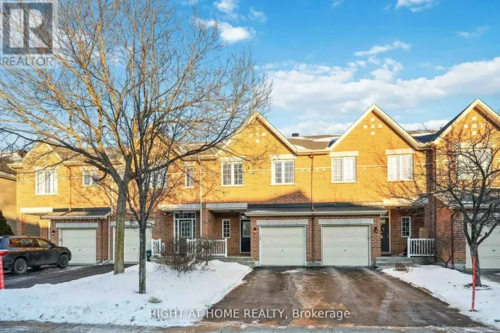 130 TANDALEE CRESCENT, Ottawa