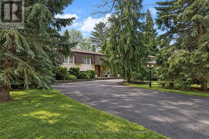 130 TAVISTOCK SQUARE, Oakville