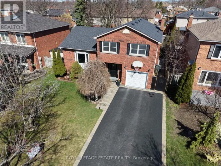 130 WILLIAM STEPHENSON DRIVE, Whitby