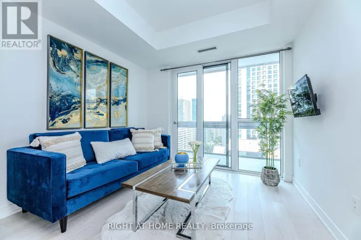 1301 - 39 ROEHAMPTON AVENUE, Toronto