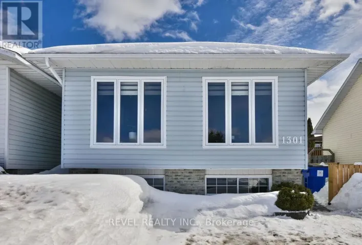 1301 LOZANNE CRESCENT, Timmins
