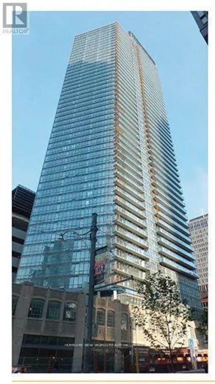 1302 - 832 BAY STREET, Toronto