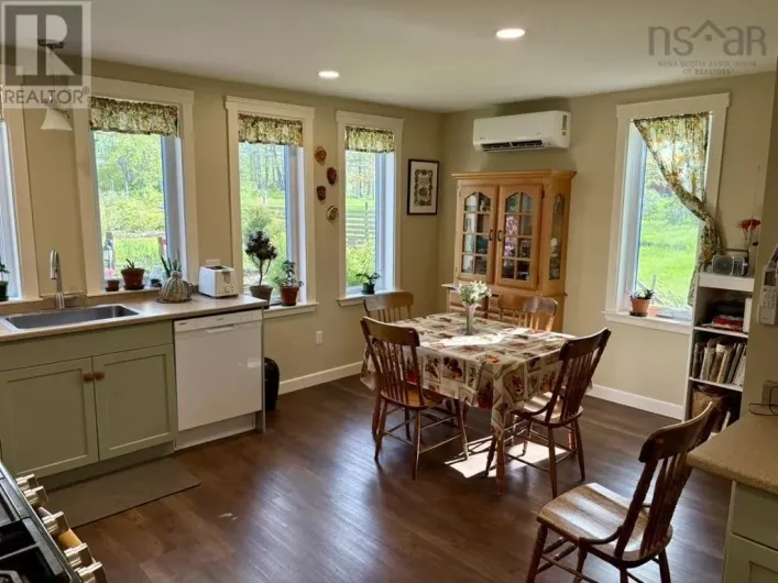 1302 Ridge Road, Wolfville Ridge