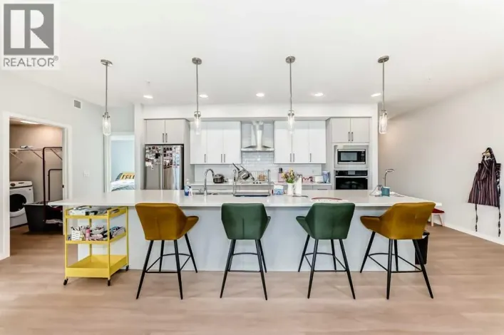 1303, 33 Carringham Gate NW, Calgary