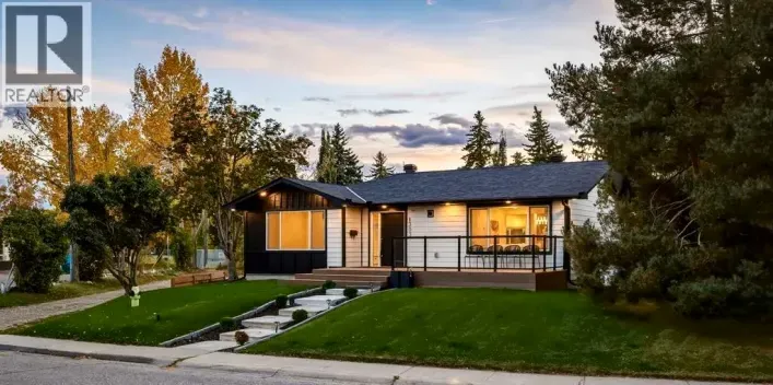 1303 87 Avenue SW, Calgary