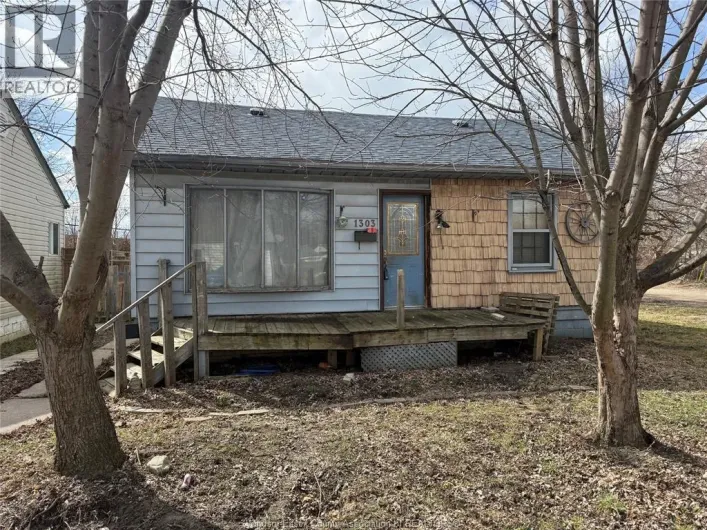 1303 Central, Windsor