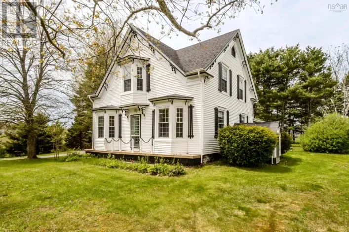 1303 Highway 201, Round Hill