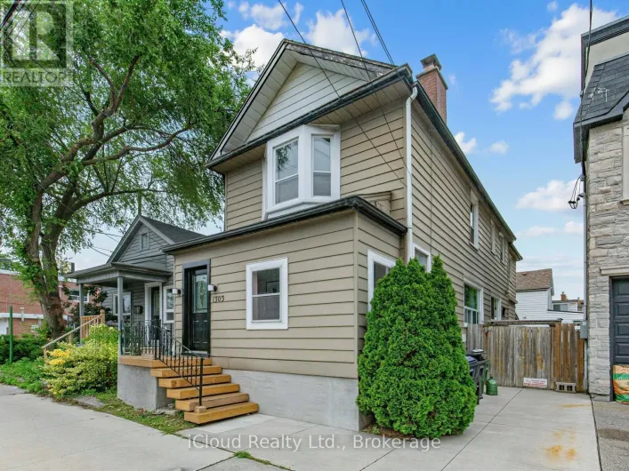 1303 WOODBINE AVENUE, Toronto