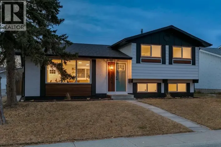 1304 Lake Sylvan Drive SE, Calgary