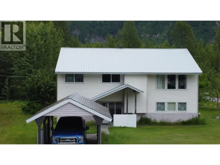 House for sale: 1304 RAVEN STREET, Stewart