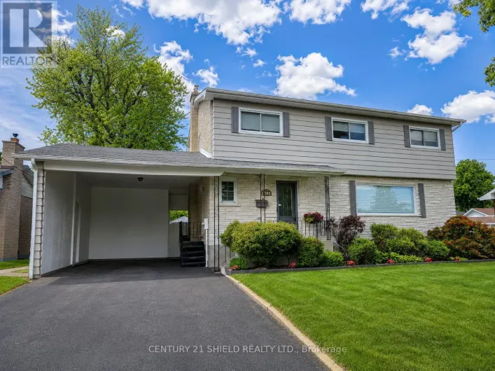 1305 OSBORNE AVENUE, Cornwall