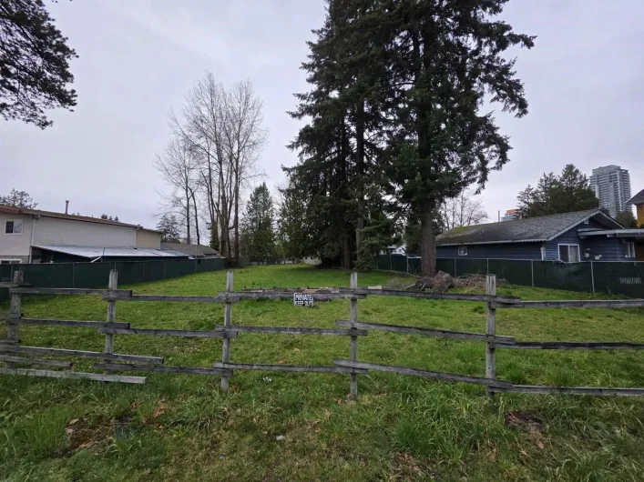 13069 OLD YALE ROAD, Surrey