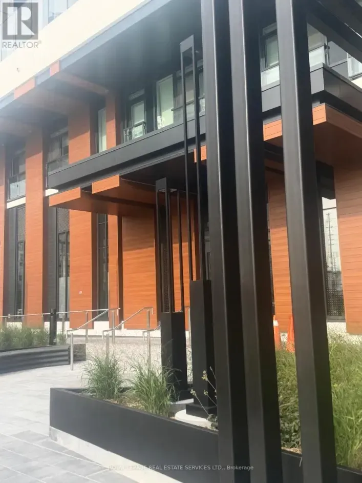 Apartment for rent: 1307 - 5 MEADOWVALE ROAD, Vaughan