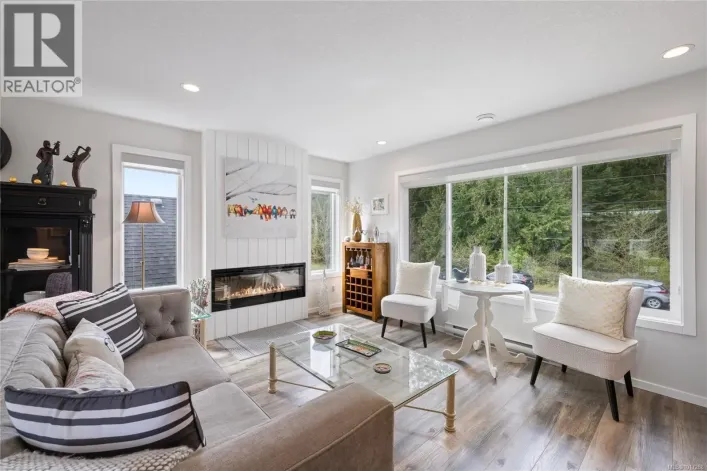 1308 Fielding Rd, Nanaimo