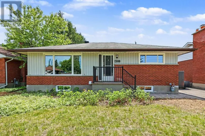 1308 RUSTIC DRIVE, Ottawa