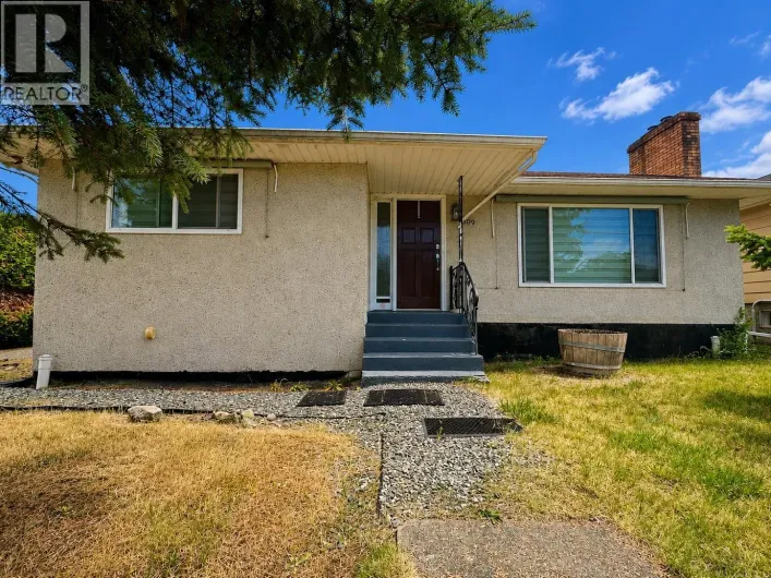 1309 EDINBURGH STREET, New Westminster