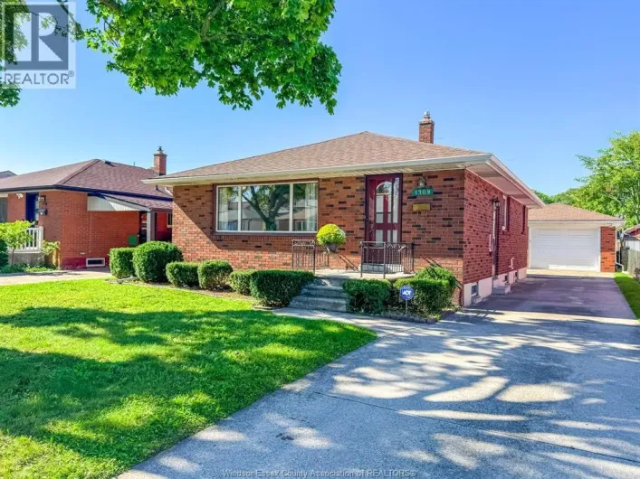 1309 JOSEPHINE, Windsor