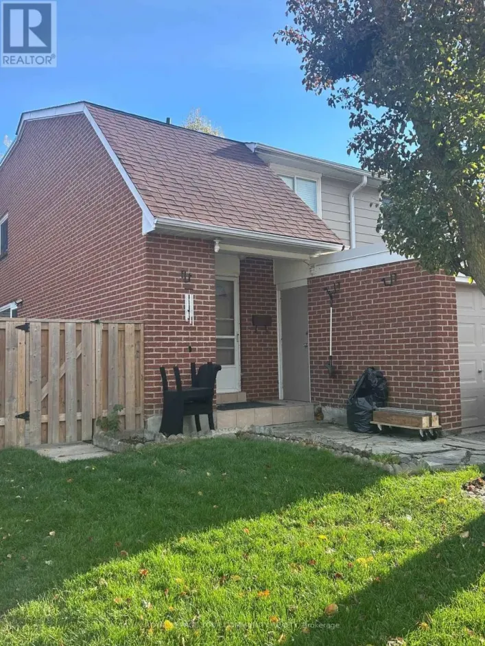 131 - 215 MISSISSAUGA VALLEY, Mississauga