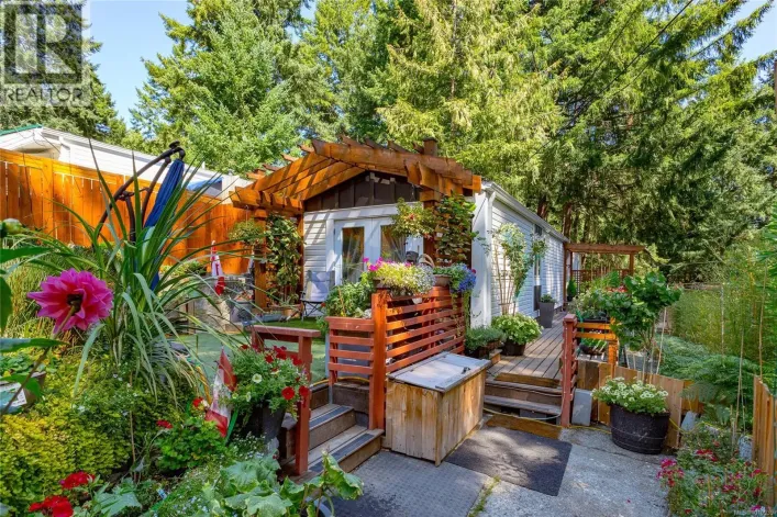 131 2500 Florence Lake Rd, Langford