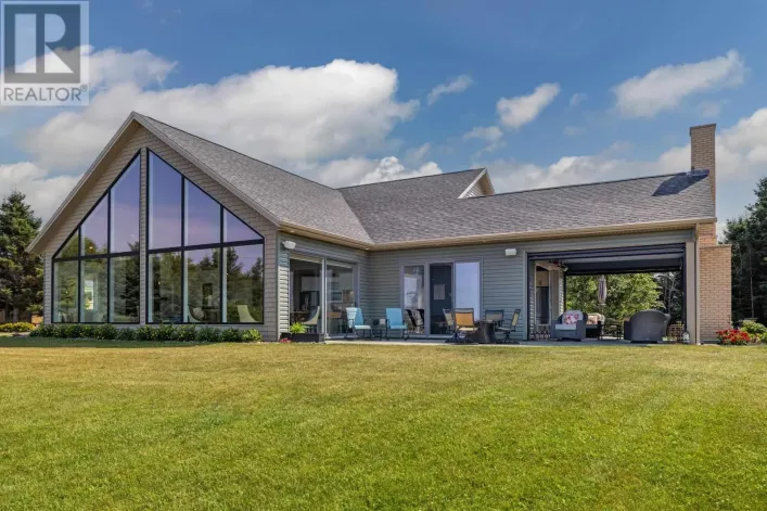 131 Bayview Drive, Anglo Rustico