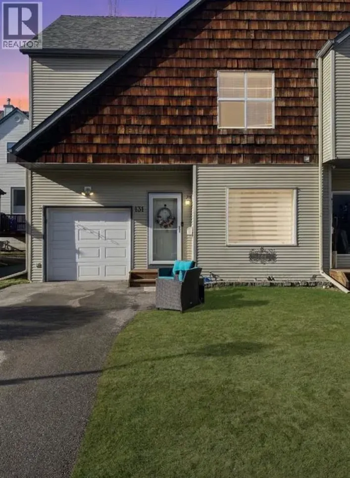131 Bridlewood View SW, Calgary