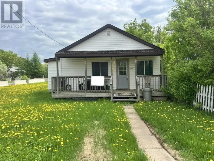 131 BURNS STREET, Atikokan