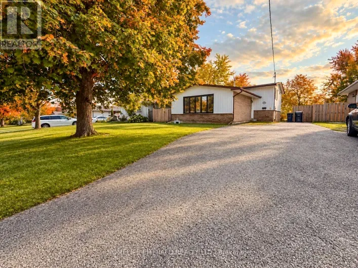 131 CUNDLES ROAD E, Barrie
