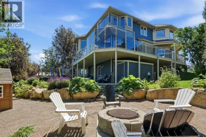 131 Edgebrook Circle NW, Calgary