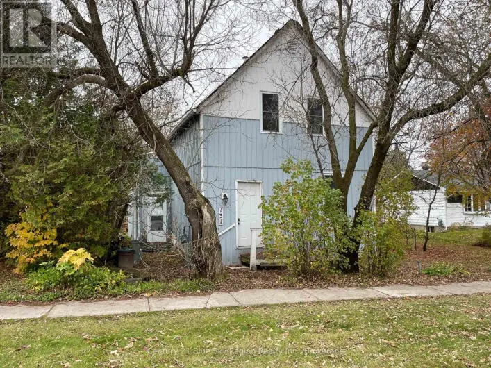 131 EDWARD STREET, Powassan