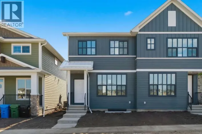 131 Royston Way NW, Calgary