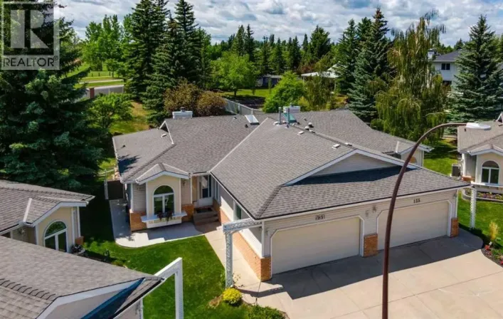 131 Shawnee Manor SW, Calgary