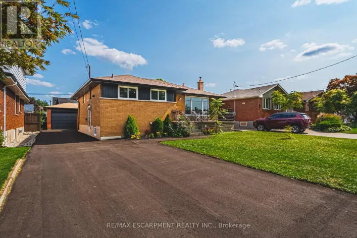 131 WELBOURN DRIVE, Hamilton