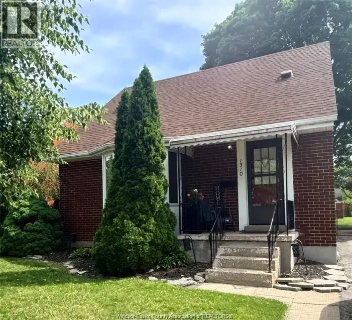 1310 ASKIN AVENUE, Windsor