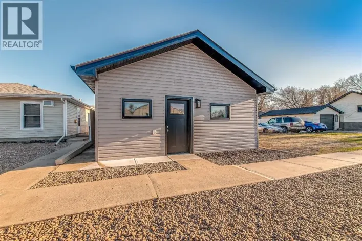 1313 Bridge Street SE, Medicine Hat
