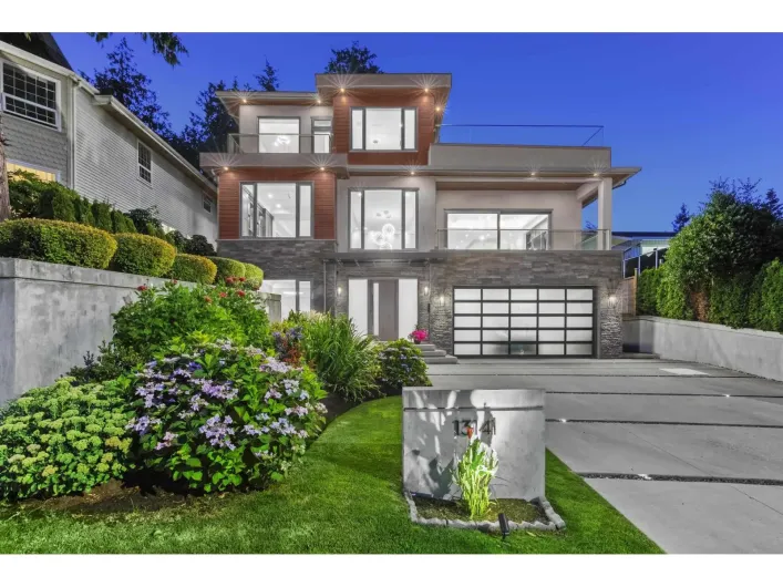 13141 MARINE DRIVE, Surrey