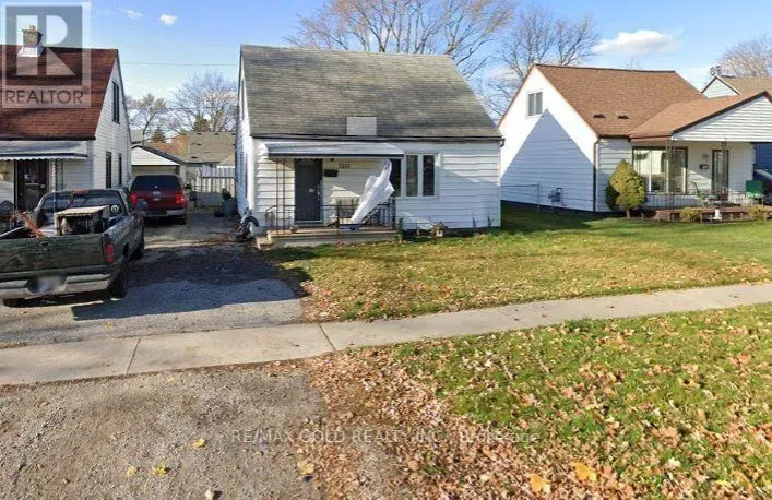 1315 PARTINGTON AVENUE, Windsor