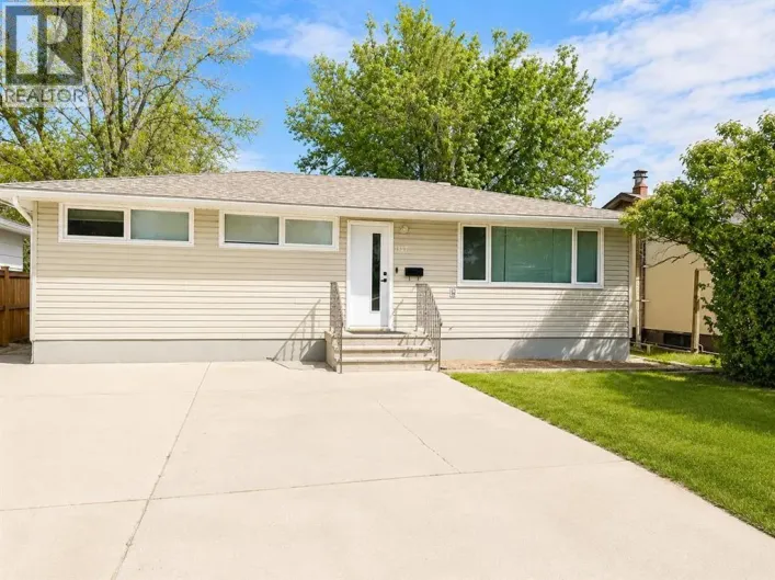 1317 17 Avenue S, Lethbridge
