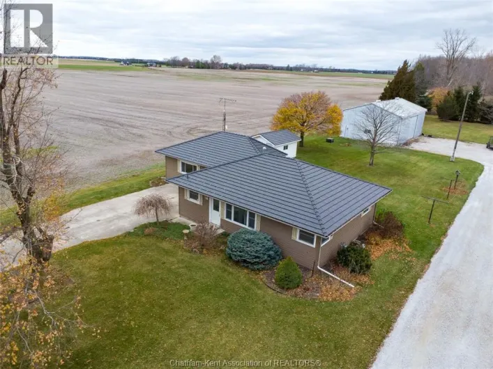 13171 BASE LINE, Thamesville