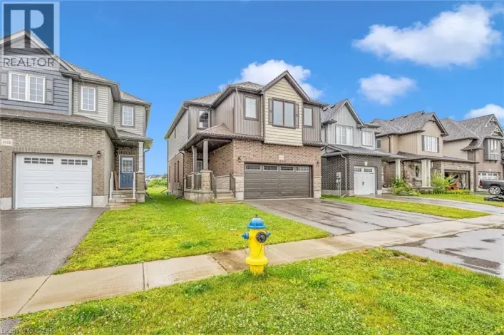 1318 CAEN Avenue, Woodstock
