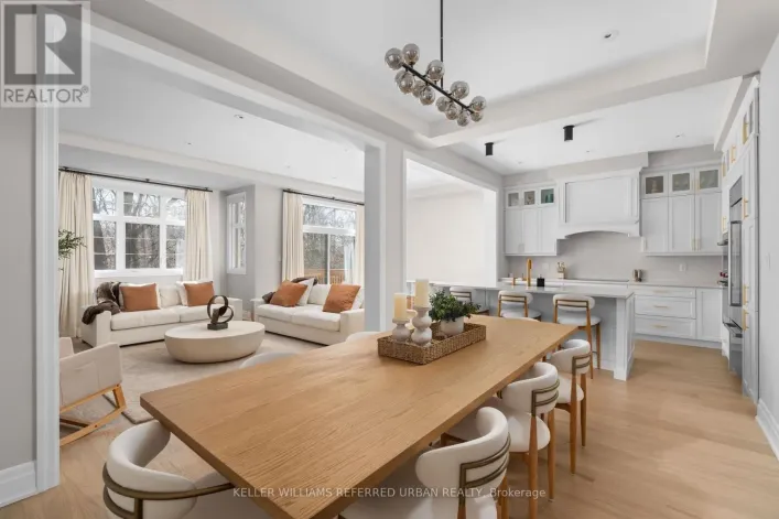 1318 COURTLEIGH TRAIL, Oakville