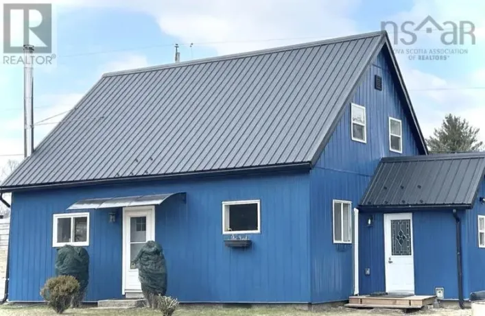 1318 Sweetland Road, Sweetland