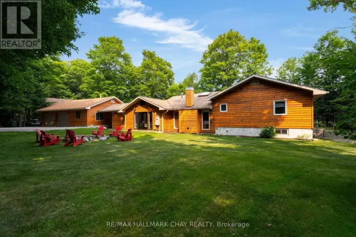 1319 WOLF CIRCLE, Algonquin Highlands